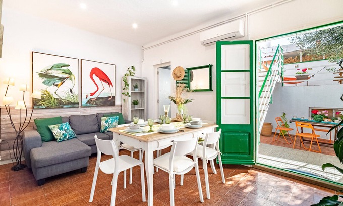 Masnou House | CASA FLAMINGO, Wifi, AC, barbecue, patio, terrace, 3 bedrooms