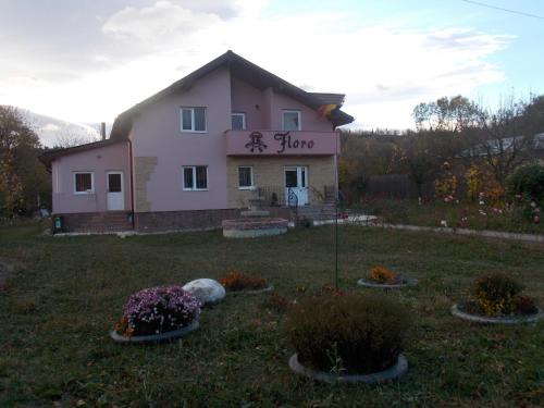 Comanesti House | Casa Floro