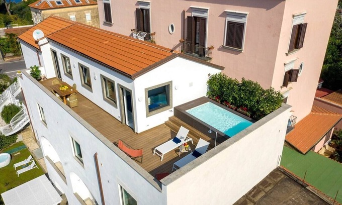 Sant'Agnello Apartment | Casa Gessica - Penthouse apartment with pool