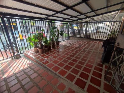 Laureles House | Casa hotel la 33