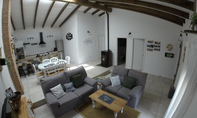 Sardon de los Frailes House | Casa Huidobro Valle