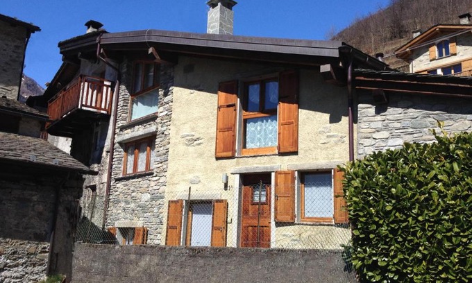 Chiesa in Valmalenco House | Casa In Borgo