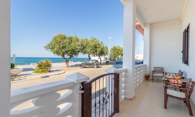 Villanova Apartment | Casa indipendente a 20m dal mare