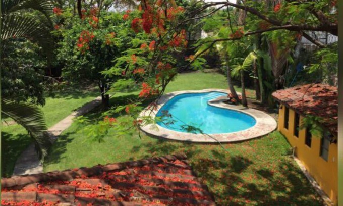 Lomas de Trujillo House | CASA JARDÍN PARAÍSO DE MÓNACO
