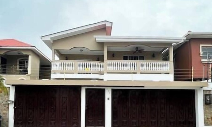 Sector 1 Nor-Oeste House | Casa Jardines Inn with Mountain View