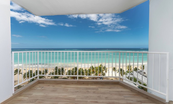 Isla Verde Apartment | Casa Julia! Amazing Remodeled New 2 bed 2 bath. Marbella del caribe. Isla Verde