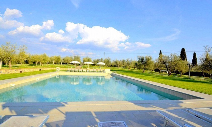 Barberino Tavarnelle House | Casa Katia F: A cozy and welcoming two-story apartment in the characteristic style of the Tuscan countryside, with Free WI-FI.