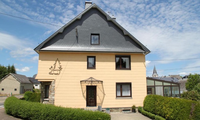 Buellingen House | Casa Léon