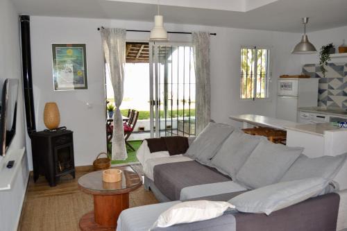 Los Canos de Meca House | Casa "La Breña". Surf,sol y relax.