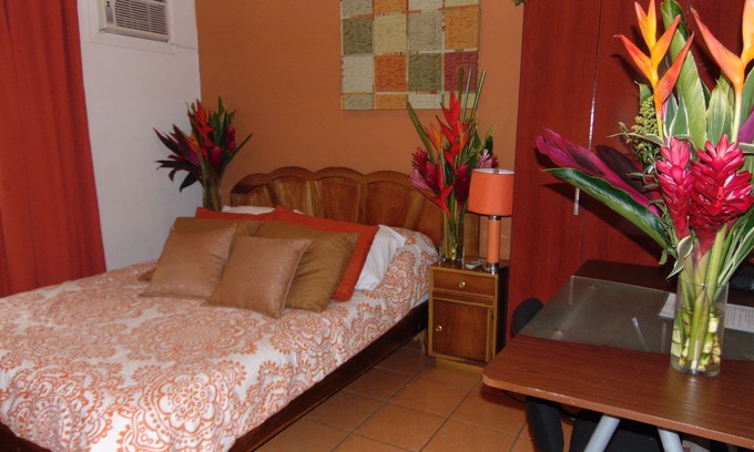 Pavas Bed & Breakfast | Casa Lima B&B junior room # 9