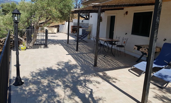Pollina House | Casa Lorenzino, relax in nature 10 min from Castelbuono