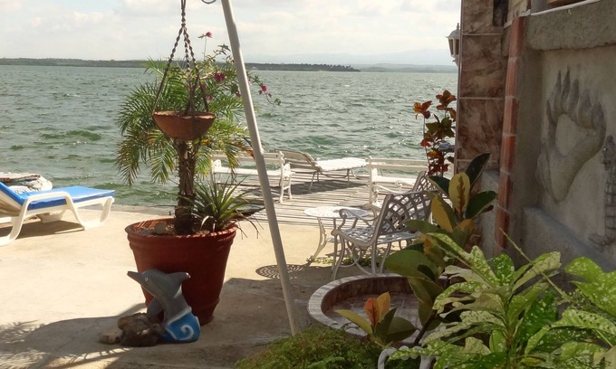 Cienfuegos House | Casa Los Delfines
