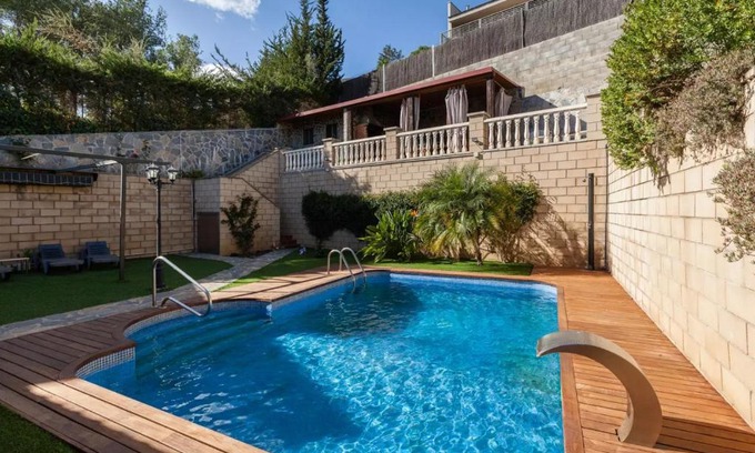 Dreta de l'Eixample House | Casa Lourdes