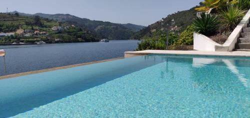 Santa Cruz do Douro House | Casa Mateus - Aregos Douro Valley