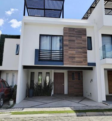 Puebla House | CASA MODERNA y SEMINUEVA EN RESIDENCIAL PRIVADO y TRANQUILO