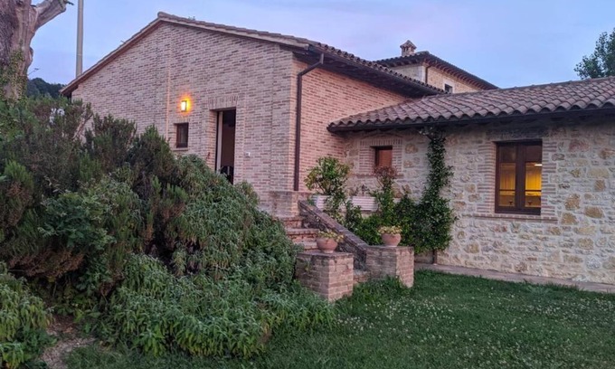 San Terenziano House | Casa nella campagna Umbra