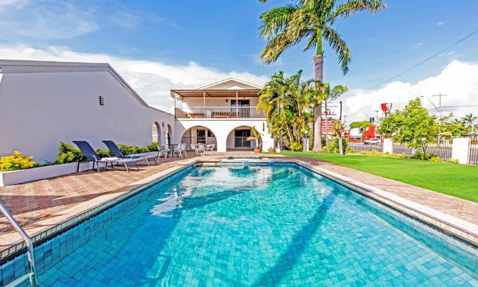 West Mackay Hotel | Casa Nostra Motel Mackay