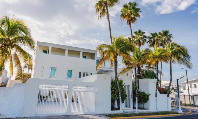 San Juan Apartment | Casa Pelegrina I | Powered G | Chef | Ocean Park