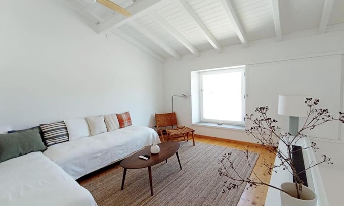 Bordeira House | Casa Pitchoun: peaceful house on Vicentine Coast