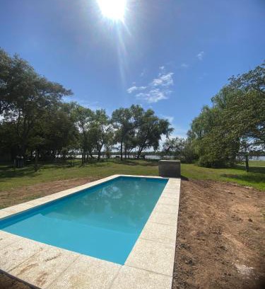 Santa Fe House | Casa quinta con piscina sobre el rio