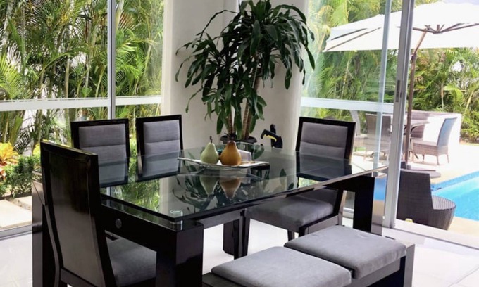 Girardot House | Casa Quinta con Piscina en el Peñón
