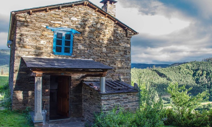 Trabada House | Casa Quitapenas for 2 people