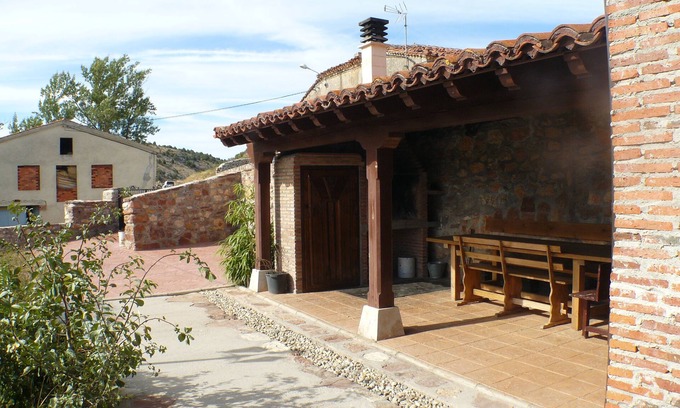 Espeja de San Marcelino Cottage | Casa rural La Chimenea de Soria I and II * in the environment Cañon de Rio Lobos