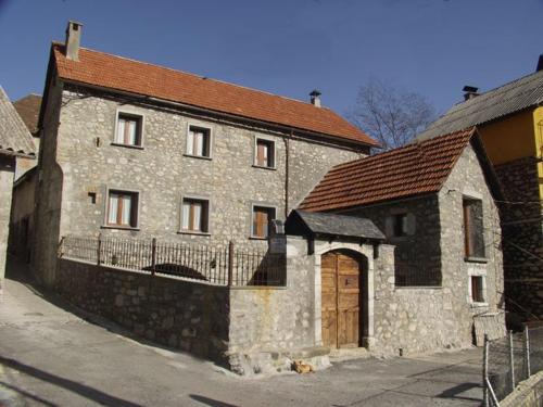 Sin House | Casa Ramón El Pallé