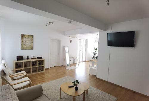 Ramnicu Valcea Cabin | Casa Reds