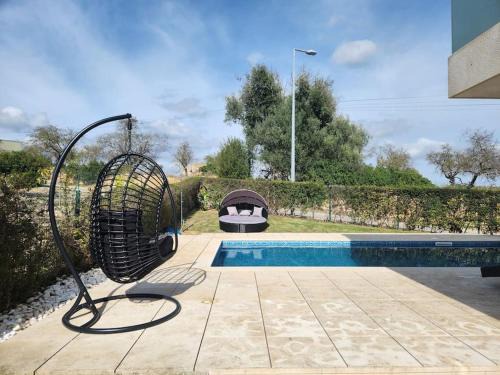 Monte Raposo House | Casa Rogel by Armação de Pêra with Heated Pool and Games Room