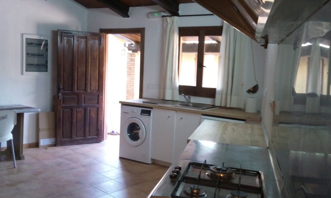Rubielos Bajos Cottage | Casa Rural en Rasante -capacidad 16-18 Personas