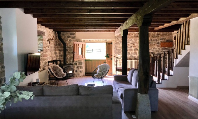Villacarriedo Cottage | Casa Rural La Fontana de Pedroso, Descubre Cantabria y Cabarceno