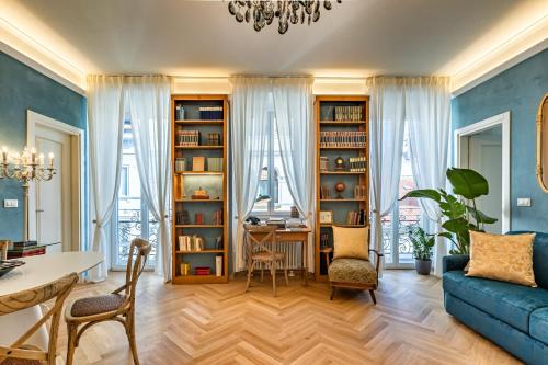 Trieste Old Town Apartment | Casa Saba Trieste Luxury Apartment with terrace