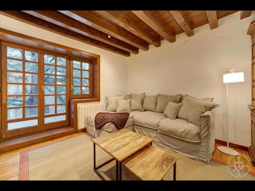 Casarilh House | CASA SALIENT de Alma de Nieve