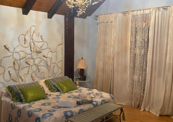 Argonos Bed & Breakfast | Casa Santiago
