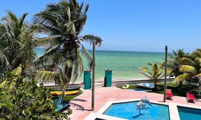 Chicxulub Puerto Villa | Casa Sirenas, huge ocean front Villa at Chicxulub