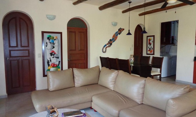 Playacar Fase I Apartment | Casa Sonrisas
