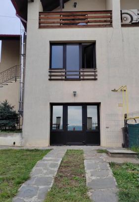 Suceava Villa | Casa spațioasă in oras