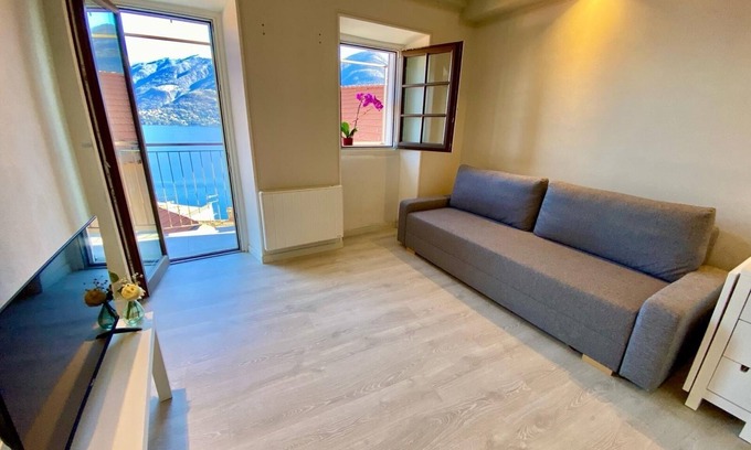 Cannobio House | Casa Spasù: charming corner with a view 5 minutes from Cannobio, Lake Maggiore