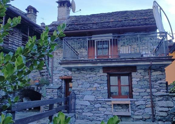 Antronapiana Ski Chalet | Casa Stella Alpina
