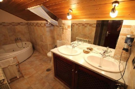Navia de Suarna Hotel | Casa Suarna