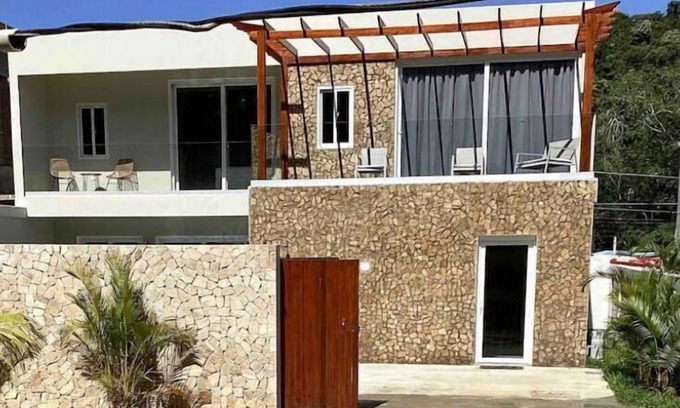 Dixon Cove House | Casa Talum 3