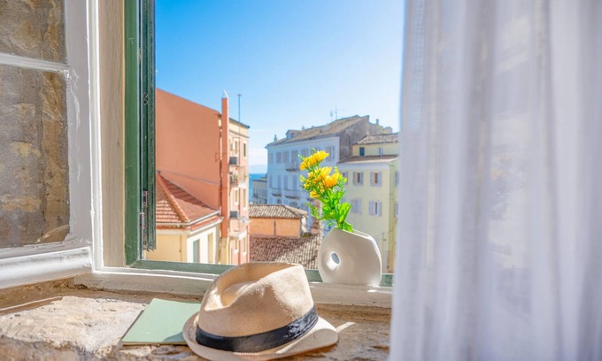Old Town Apartment | Casa Trenta Otto-J in Corfu