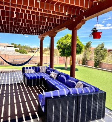 Farmington House | Casa Uva Beautiful Family Retreat with pool and views