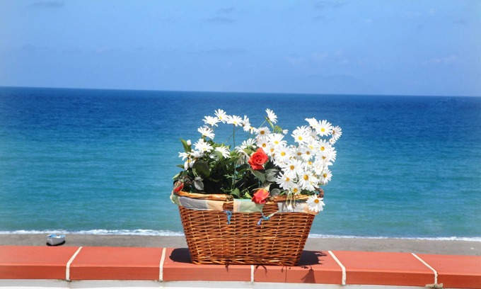 Marchesana Apartment | Casa Vacanze a soli 50 mt dal mare con terrazzo vista mare.