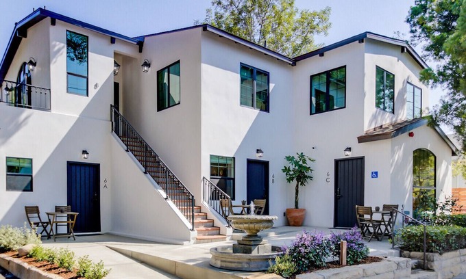 Upper East Apartment | Casa Valerio Unit 6D-Boutique Suite in Downtown Santa Barbara