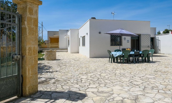 Torre Squillace House | Casa vicino spiaggia sabbia e costa rocciosa m519