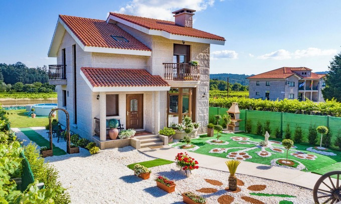 Caldas de Reis House | Casa Victoria with Jacuzzi and pool