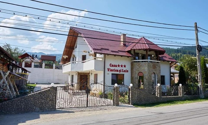 Pojorita House | Casa Viorica și Luis