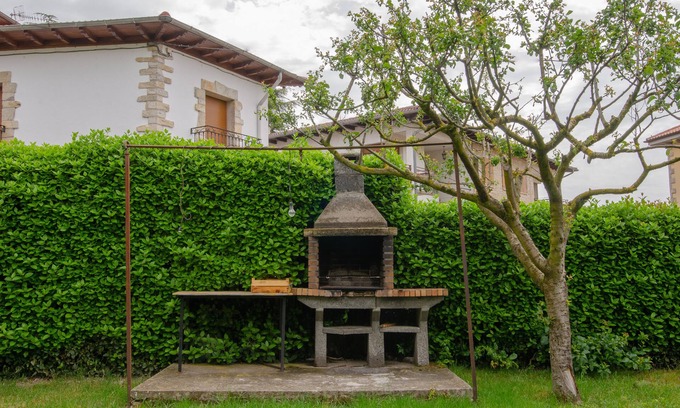 Ibero Cottage | Casa Zubiri-Anocibar I y II for 12 people